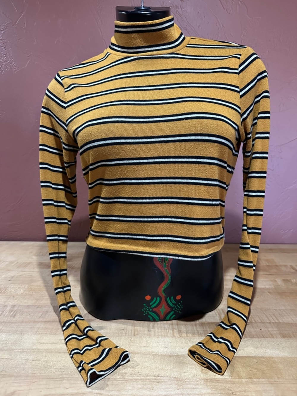 Striped Turtleneck Long-Sleeve Crop Top [mustard]